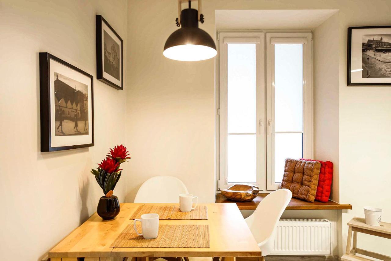 2-Room Apartment With Kitchen, Heart Of Cracow Old Town คราคูฟ ภายนอก รูปภาพ