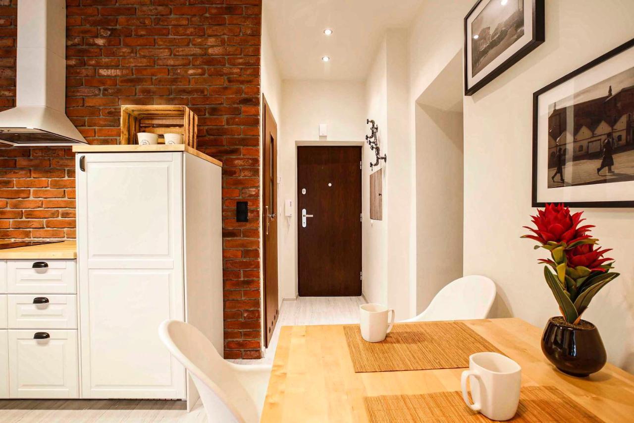 2-Room Apartment With Kitchen, Heart Of Cracow Old Town คราคูฟ ภายนอก รูปภาพ